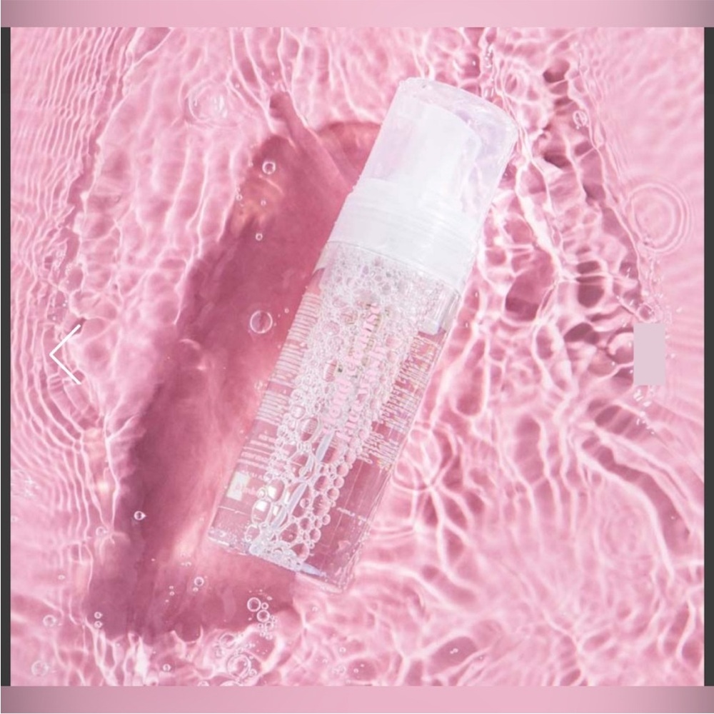 Cloud Cleanse Face Wash Gentle Foaming Cleanser